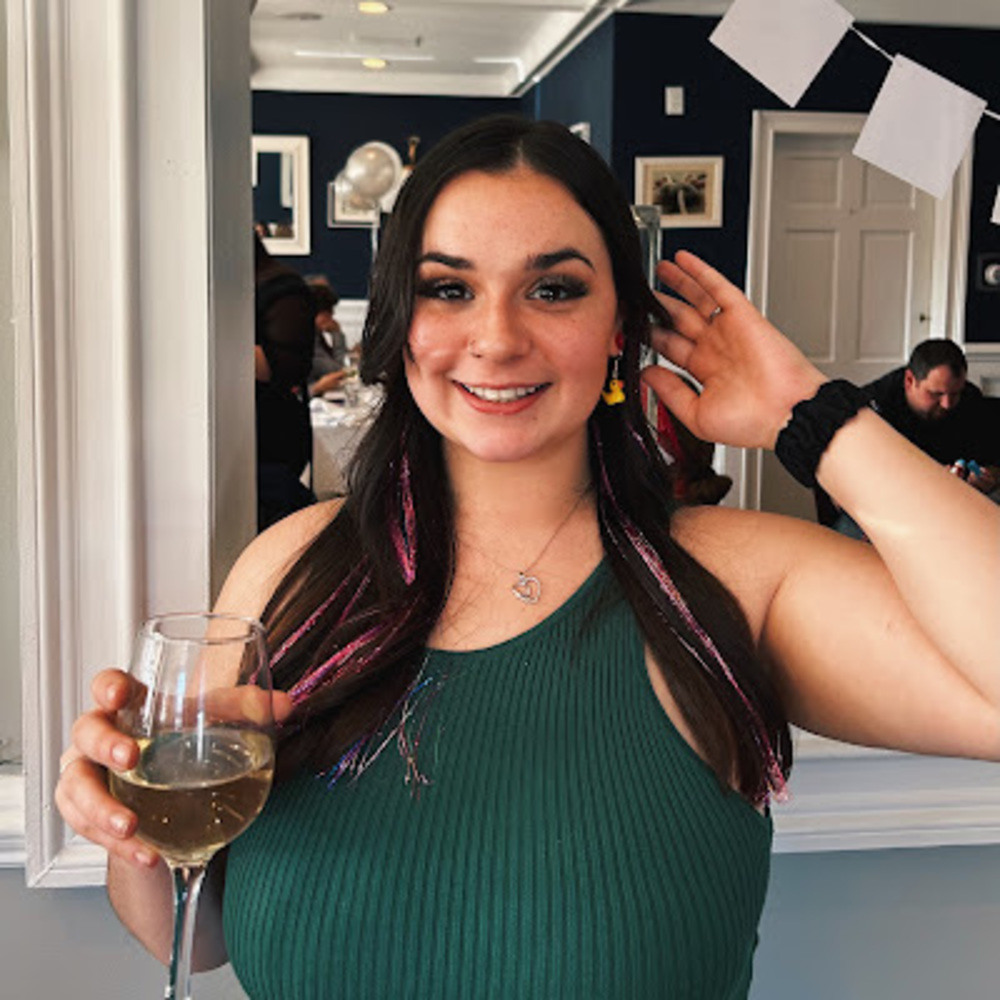 Meet your Posher, Maria